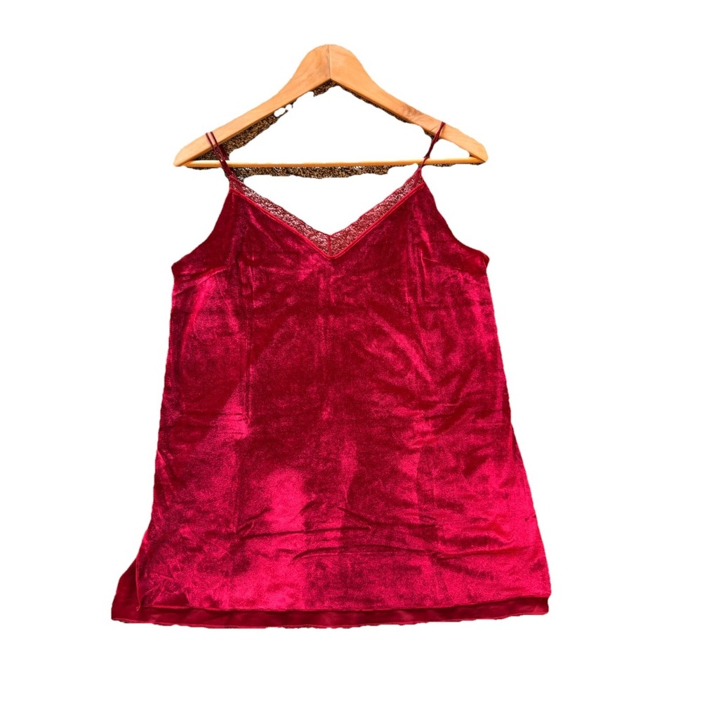 Free People Intimately Cami Tank, M,  Spaghetti Straps Crushed Red Velvet  NWOT